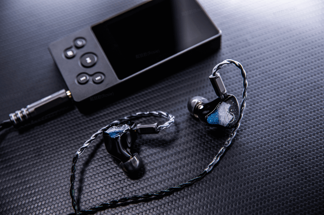 ZiiGaat Horizon: Tribrid IEM With Custom Planar Drivers and Expansive, Studio-Grade Soundstage