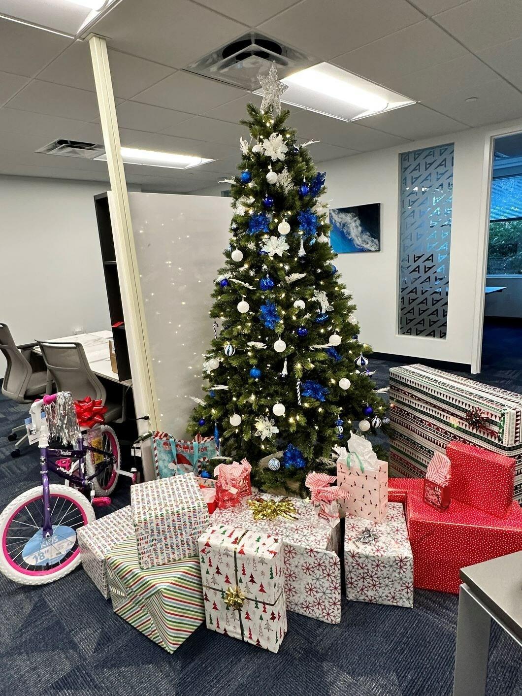 Akel Homes Embraces the Spirit of Giving, Bringing Holiday Magic to Families in Need